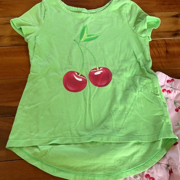 Girls skirt and tee set Faded Glory size 6 - Picture 2 of 5
